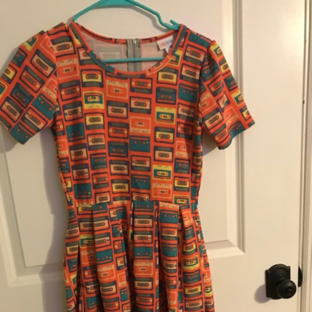 LuLaRoe - Ameila -  Small - Cassette tapes - EUC